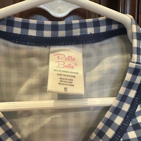 RuffleButts Rashguard - Picture 3 of 5